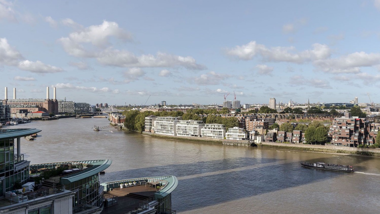 Photo of Others in Vauxhall