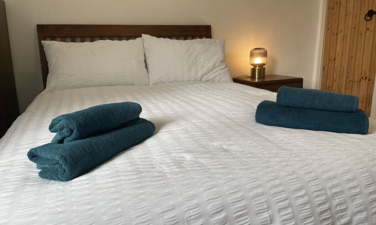 Photo of Bedroom in Farnborough and Crofton