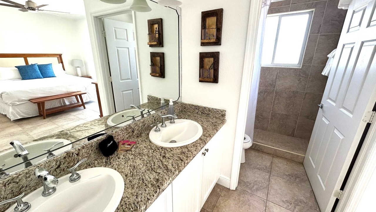 Photo of Bathroom in Alice Town