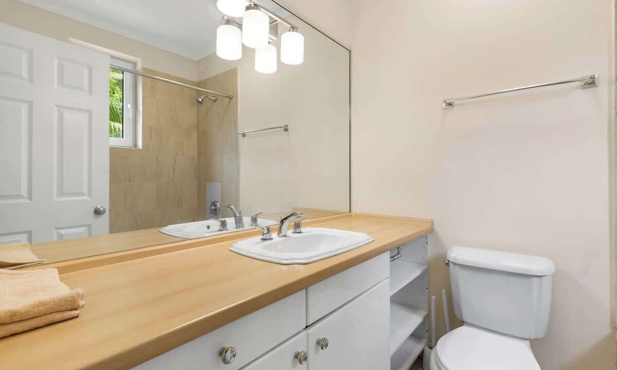 Photo of Bathroom in Paradise Island