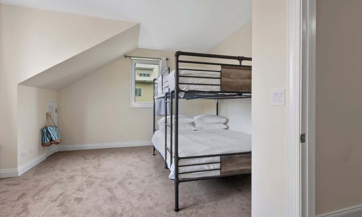 Photo of Bedroom in Paradise Island