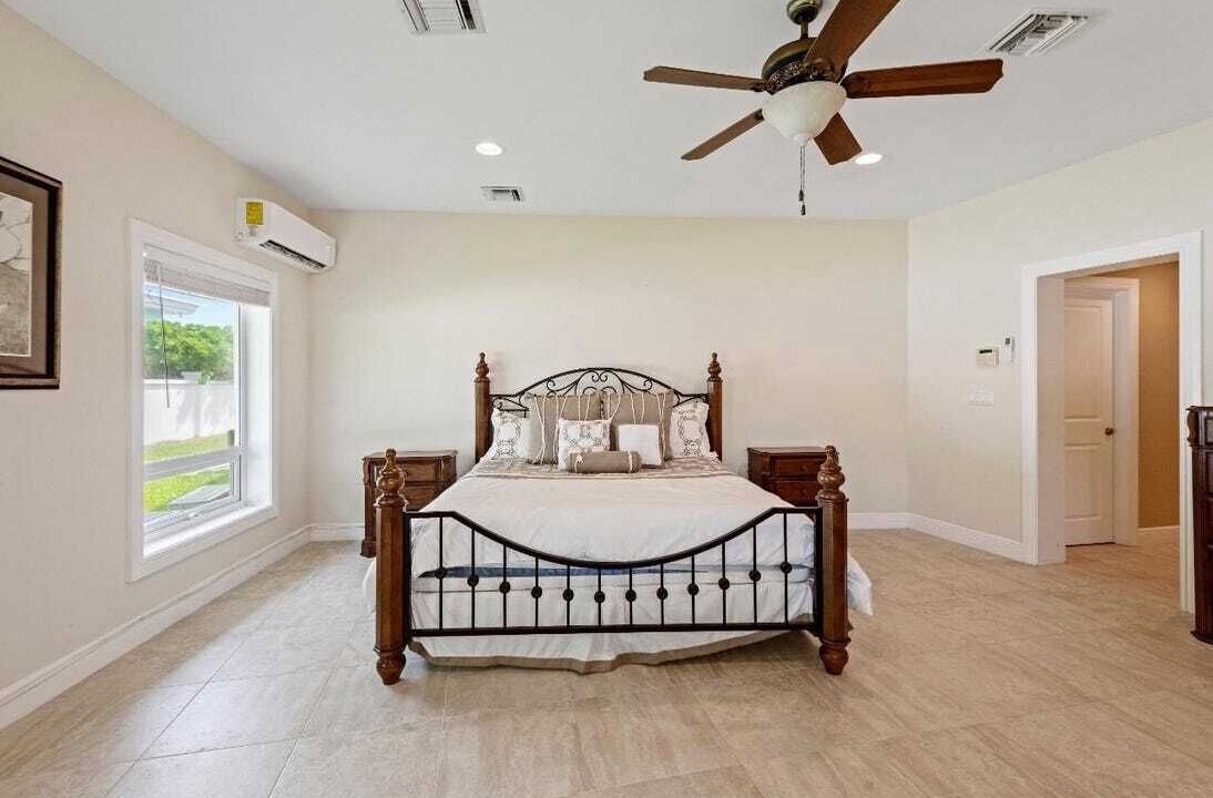 Photo of Bedroom in Windsor Park