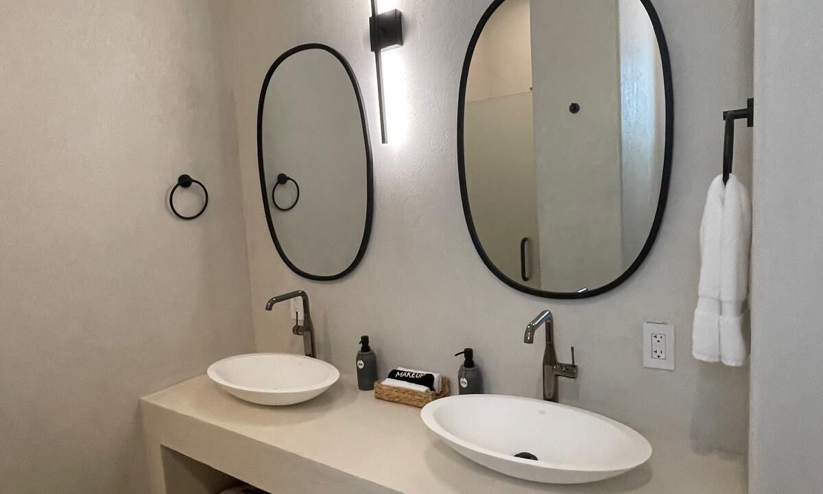 Photo of Bathroom in William's Town