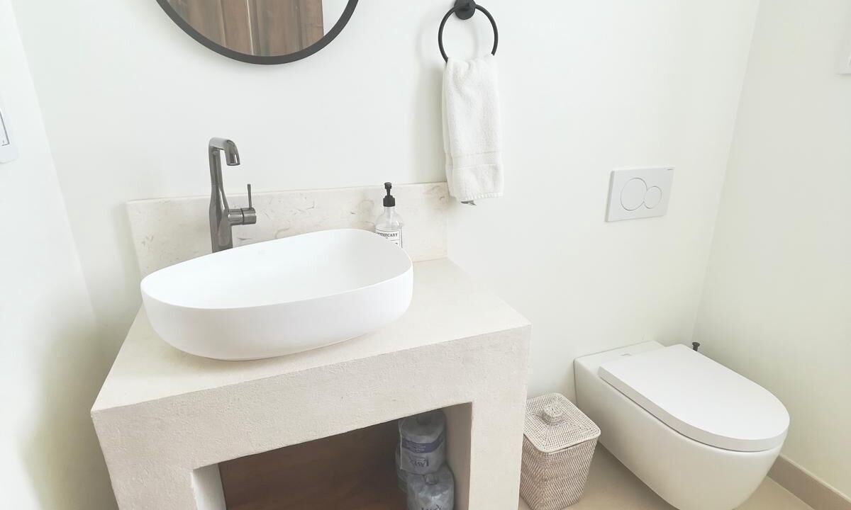 Photo of Bathroom in William's Town