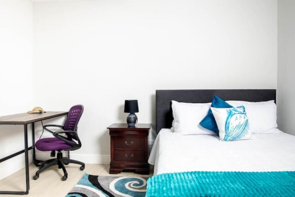 Photo of Bedroom in Tar Bay