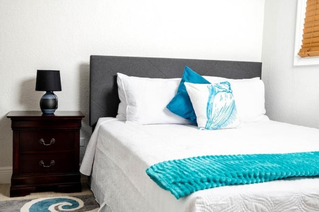 Photo of Bedroom in Tar Bay