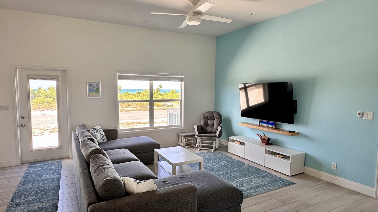 Photo of Livingroom in San Salvador Island
