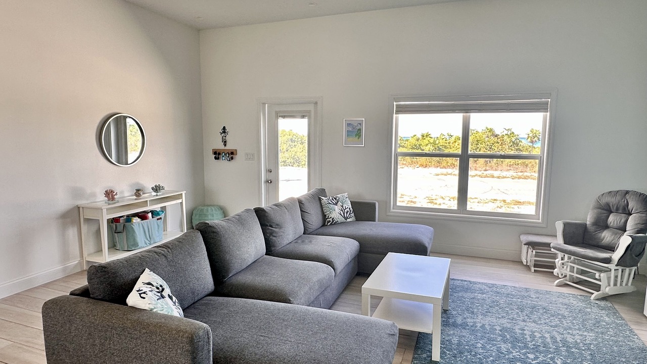 Photo of Livingroom in San Salvador Island