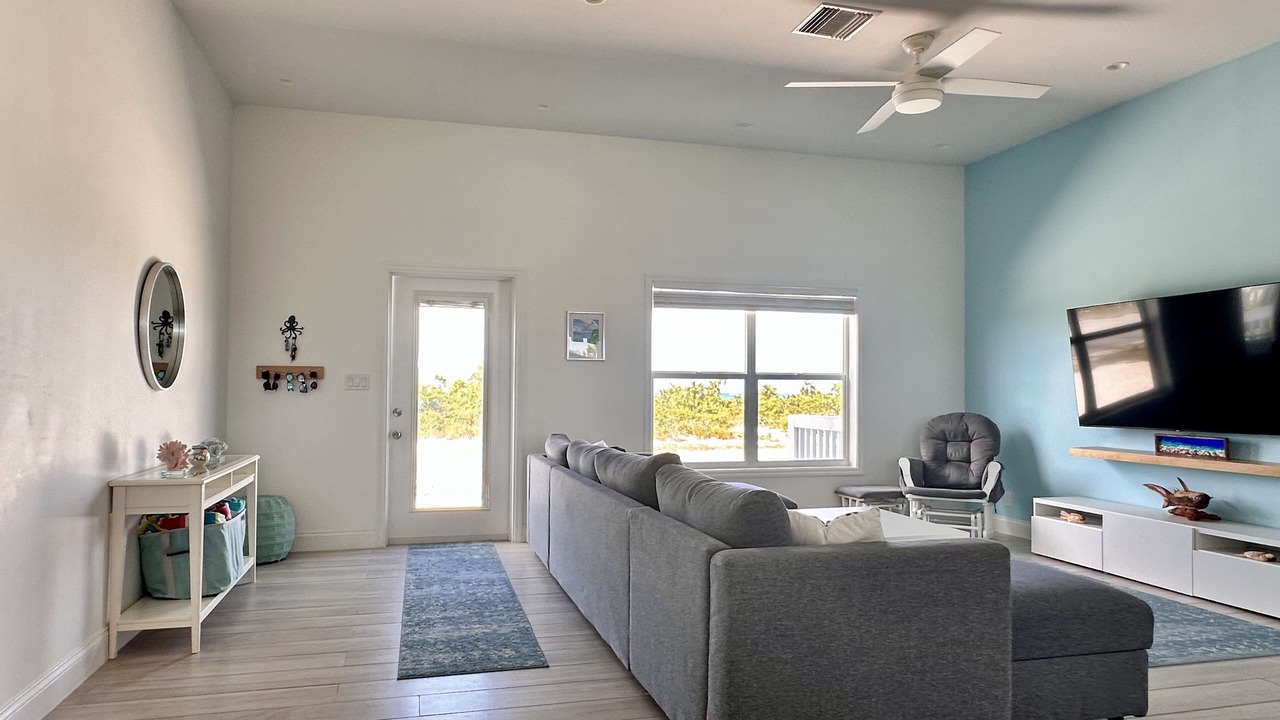 Photo of Livingroom in San Salvador Island