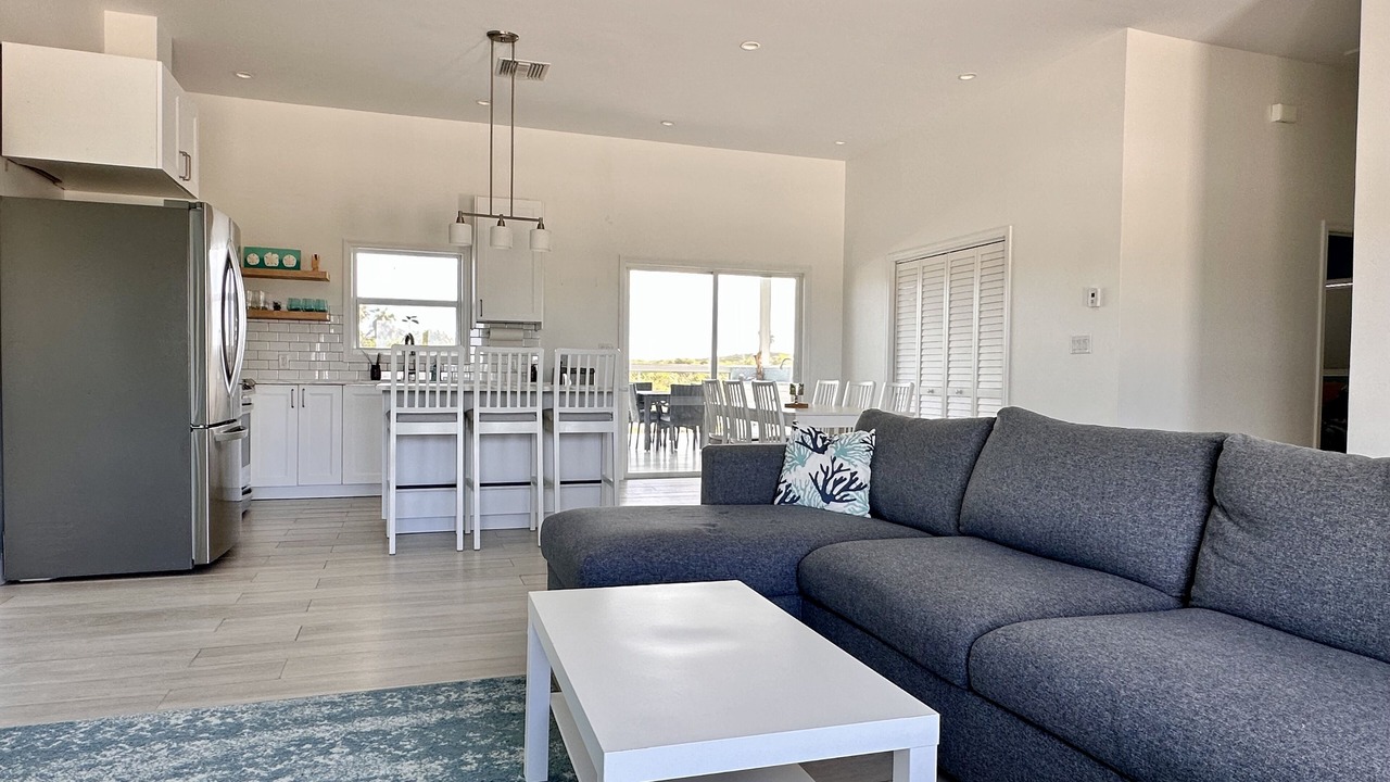 Photo of Livingroom in San Salvador Island