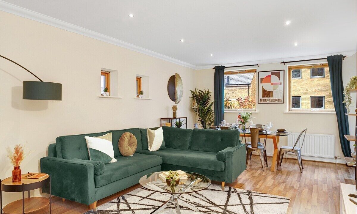Photo of Livingroom in Island Gardens