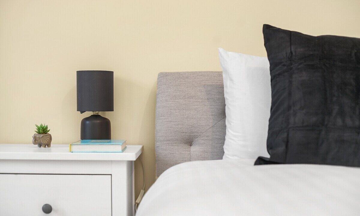 Photo of Bedroom in Island Gardens