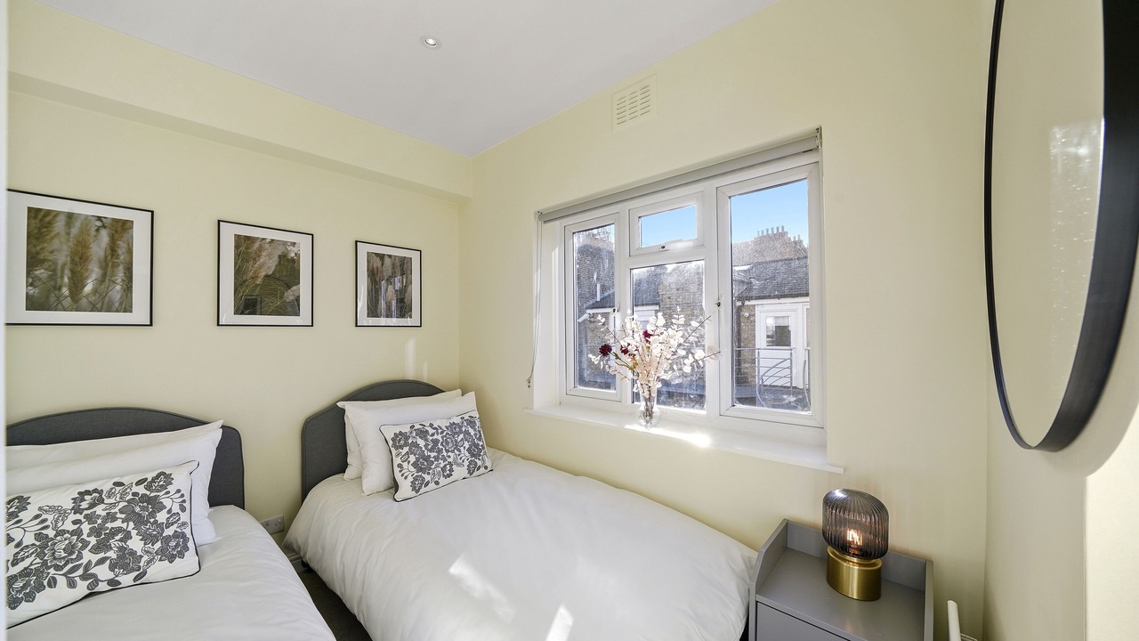 Photo of Bedroom in Courtfield