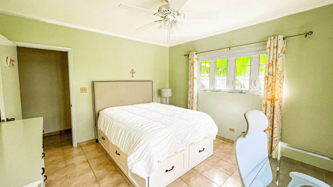 Photo of Bedroom in Nassau