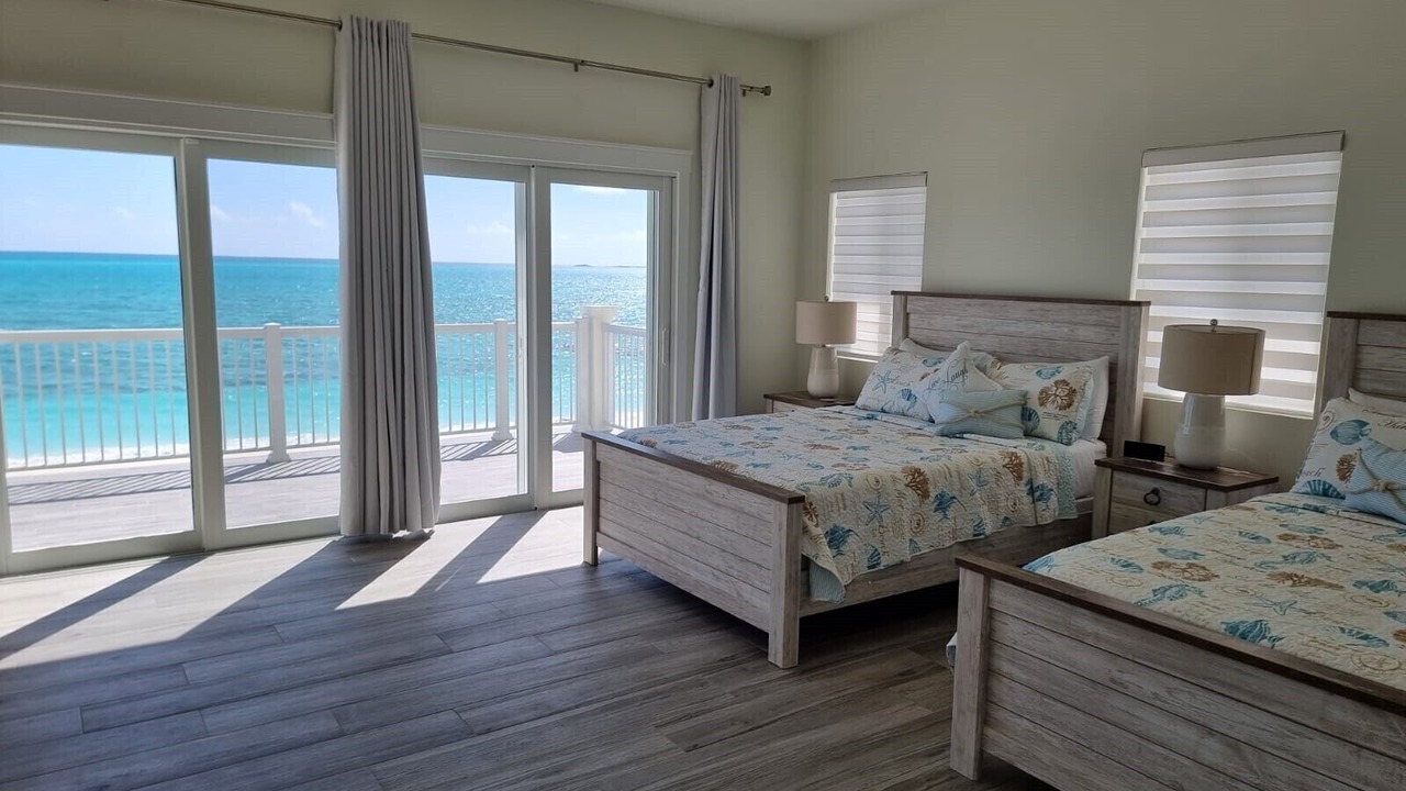 Photo of Bedroom in Tar Bay