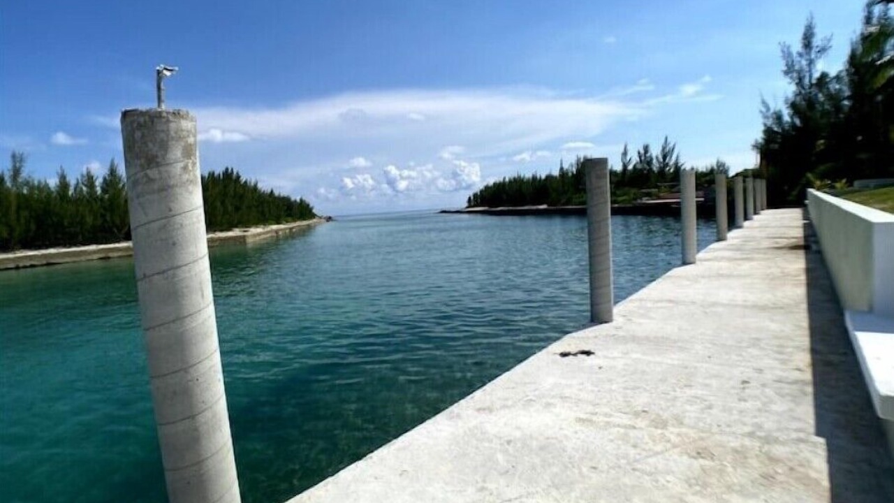 Photo of Outdoor in Bahamia West