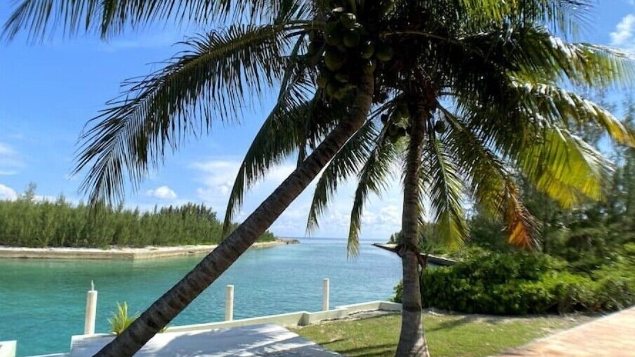 Photo of Outdoor in Bahamia West