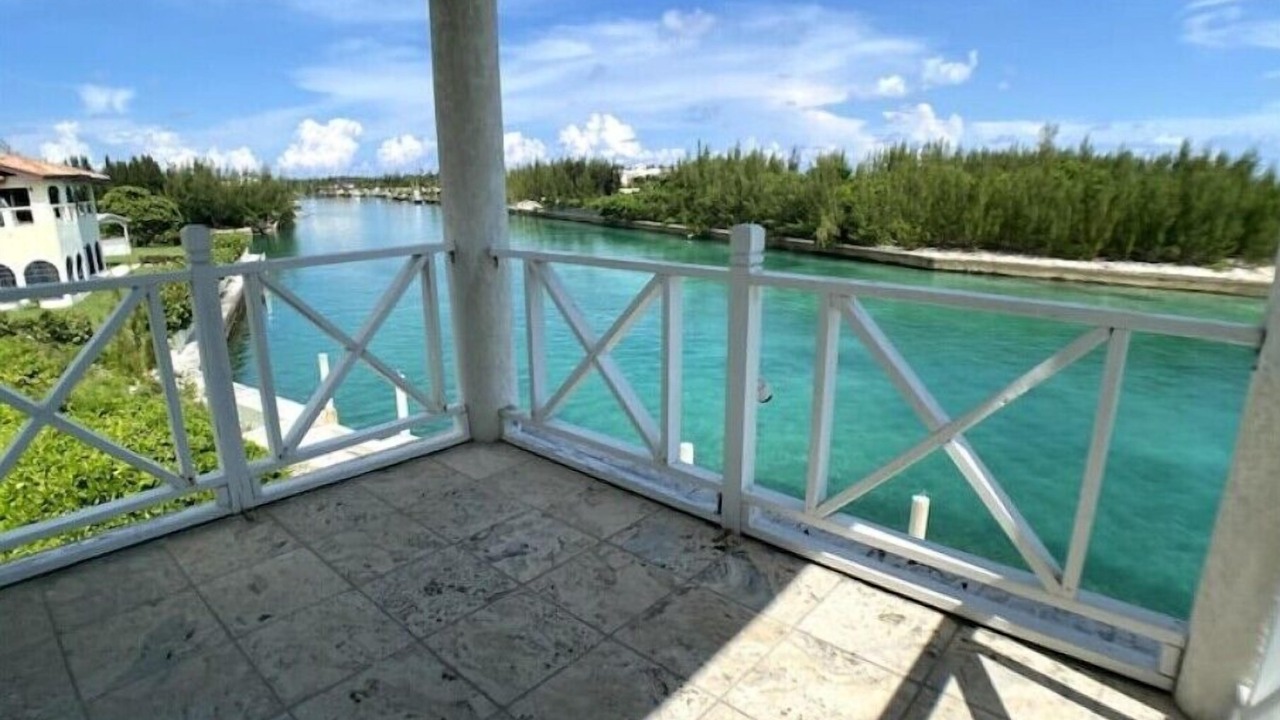 Photo of Outdoor in Bahamia West