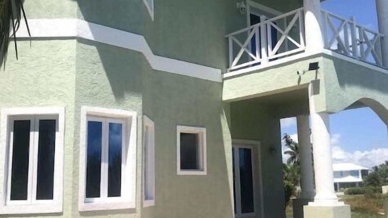 Photo of Outdoor in Bahamia West
