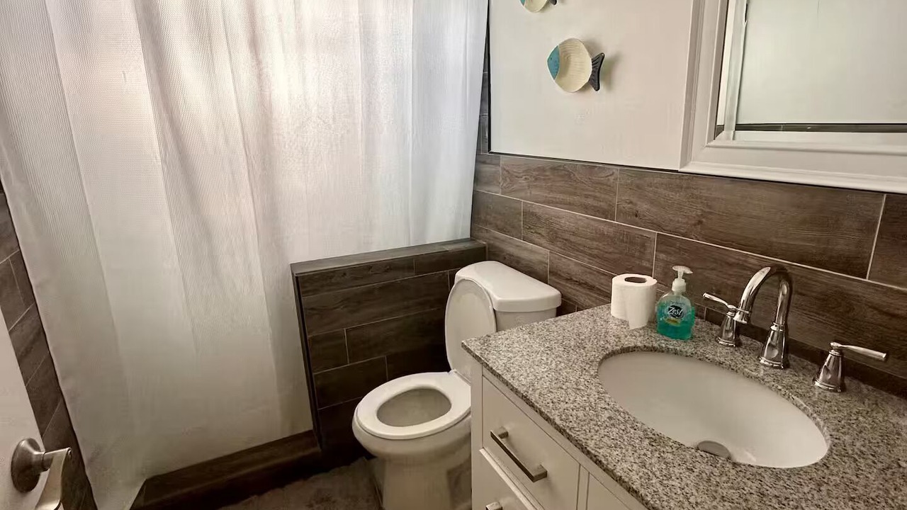Photo of Bathroom in William's Town