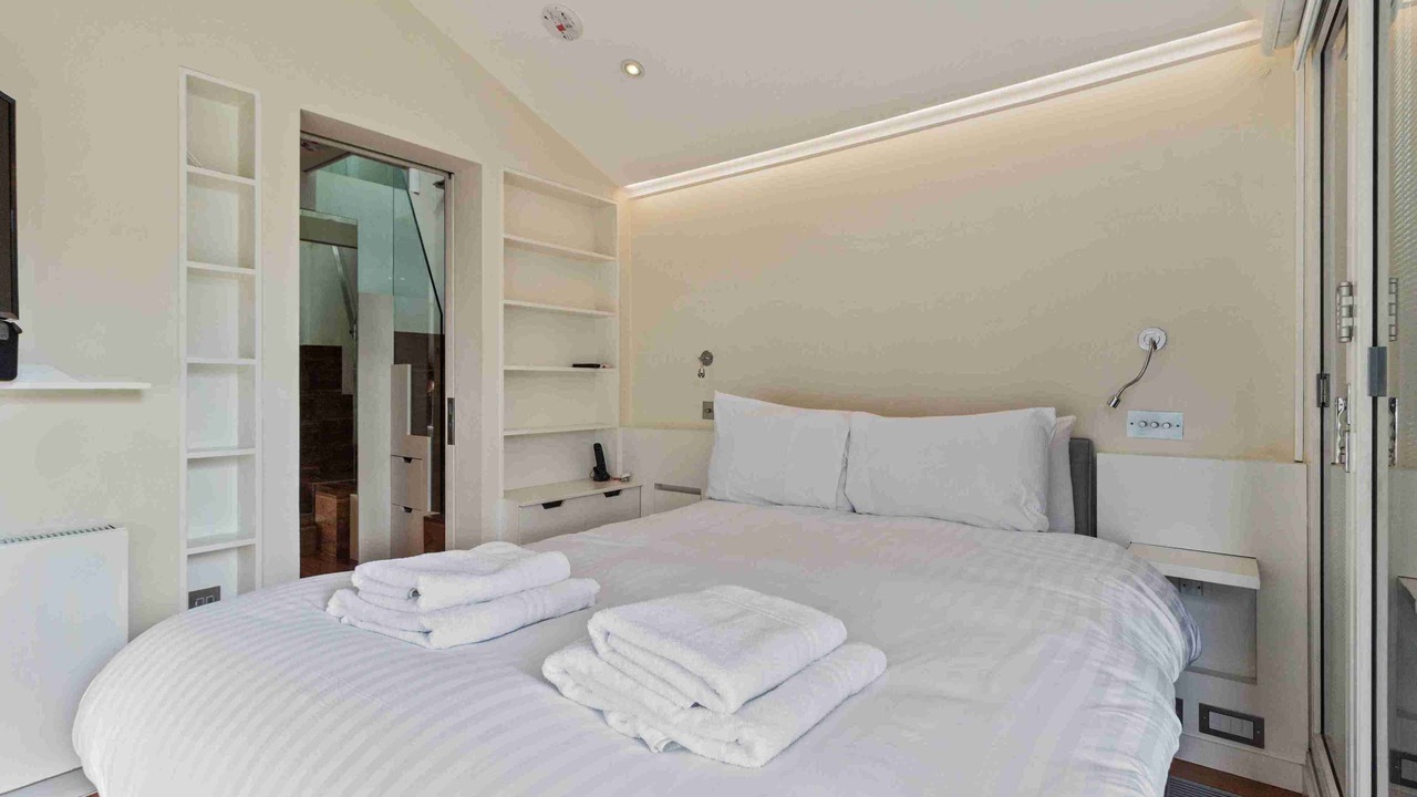 Photo of Bedroom in Redcliffe