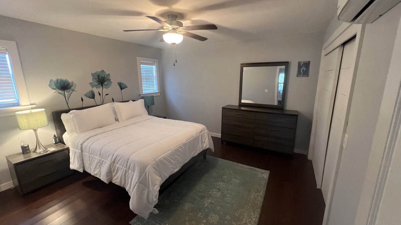 Photo of Bedroom in Upper Bogue