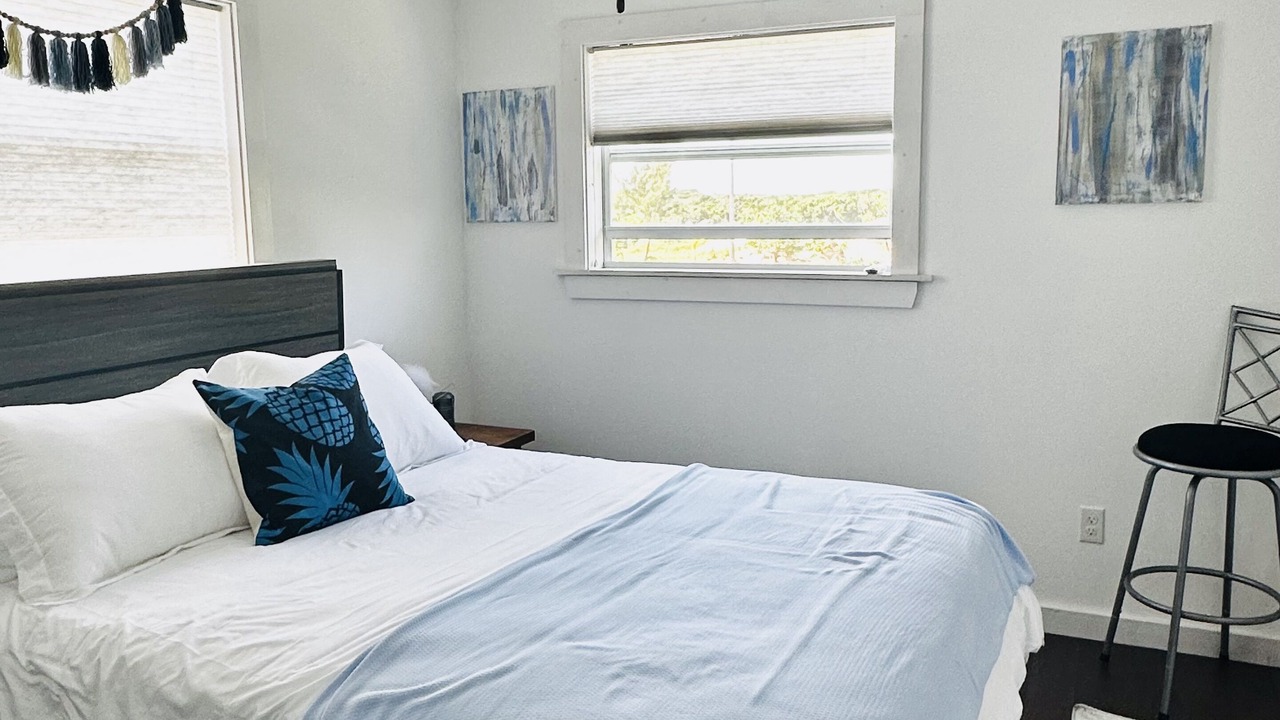Photo of Bedroom in Upper Bogue