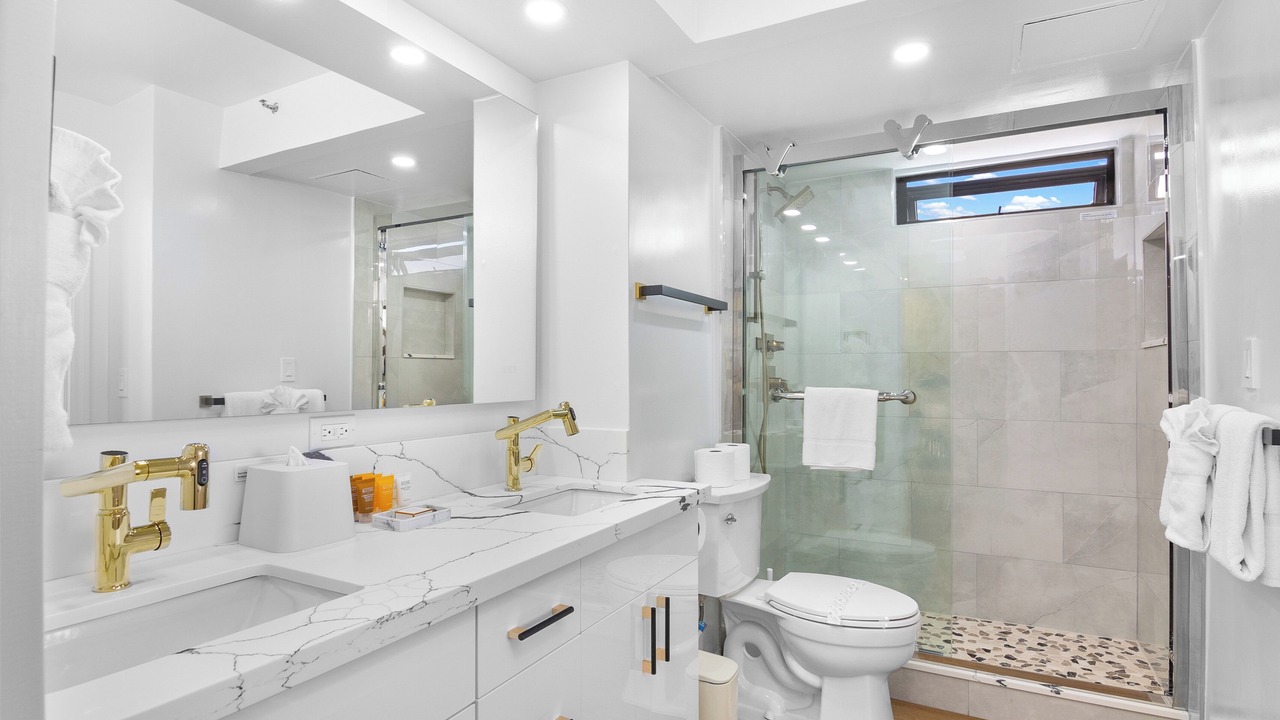 Photo of Bathroom in Waikiki