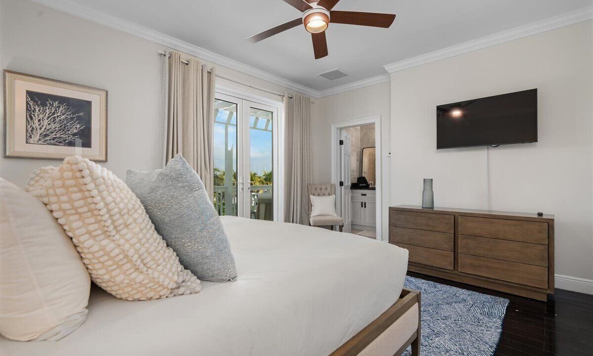 Photo of Bedroom in Nassau