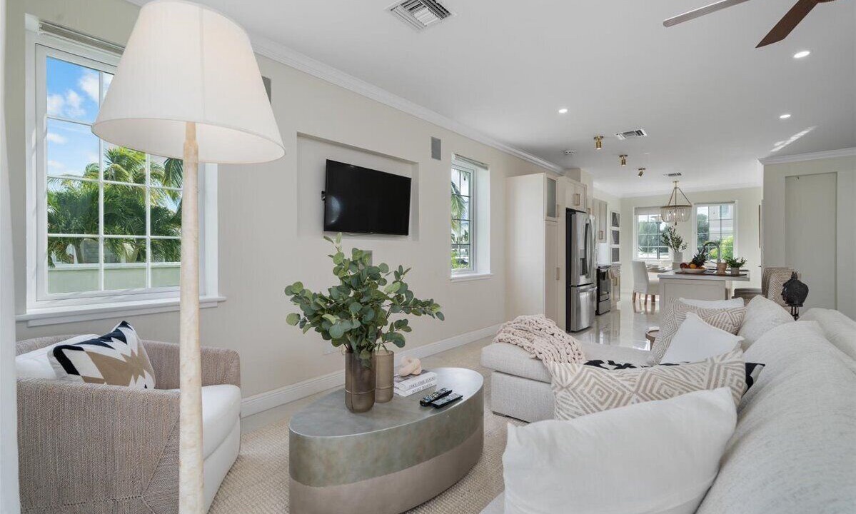 Photo of Livingroom in Nassau