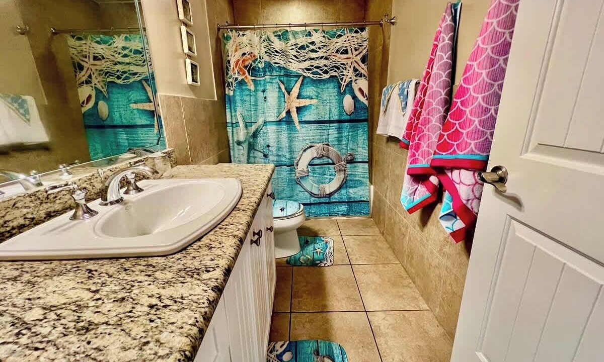 Photo of Bathroom in Bailey Town