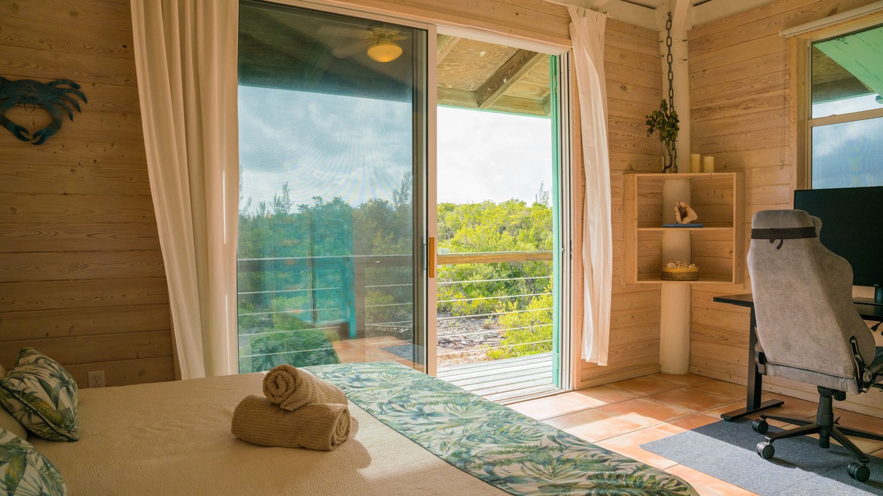 Photo of Bedroom in Mangrove Cay