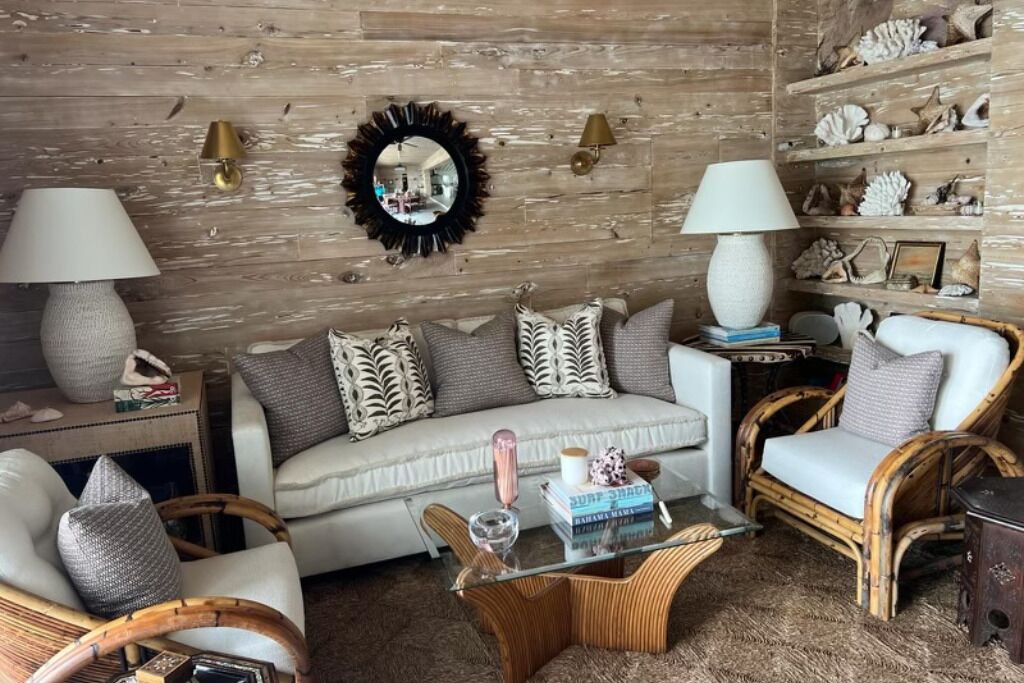 Photo of Livingroom in Dunmore Town