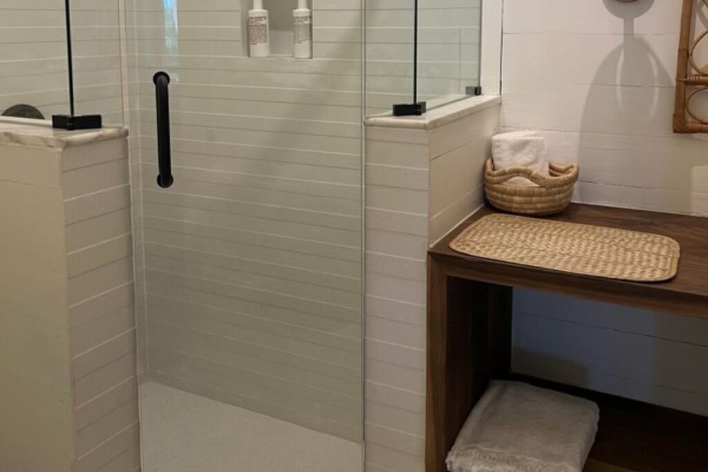 Photo of Bathroom in Dunmore Town
