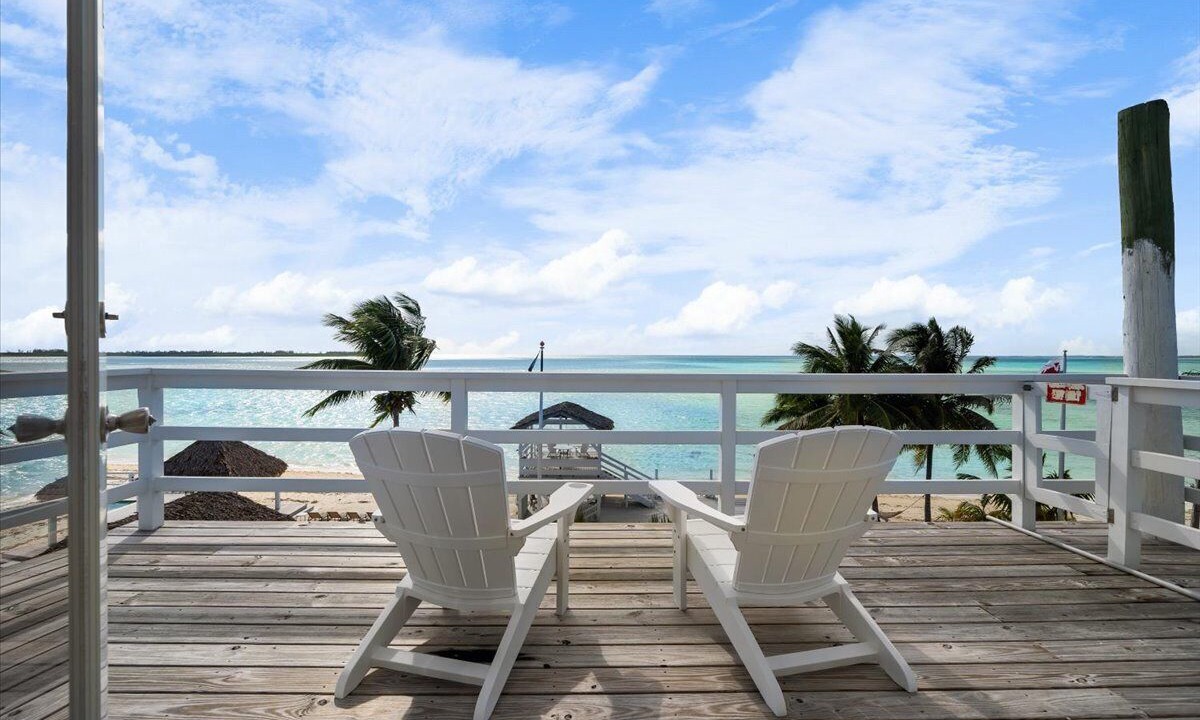 Photo of Patio Balcony in Bahama Palm Shores