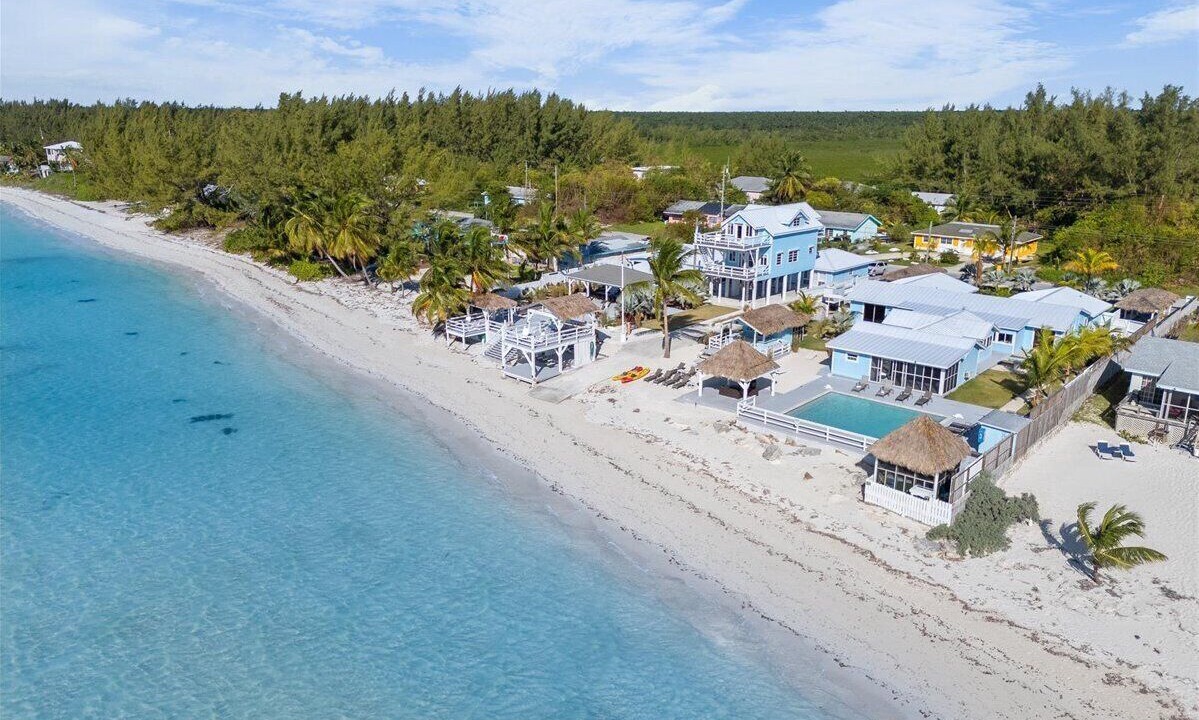 Photo of Others in Bahama Palm Shores