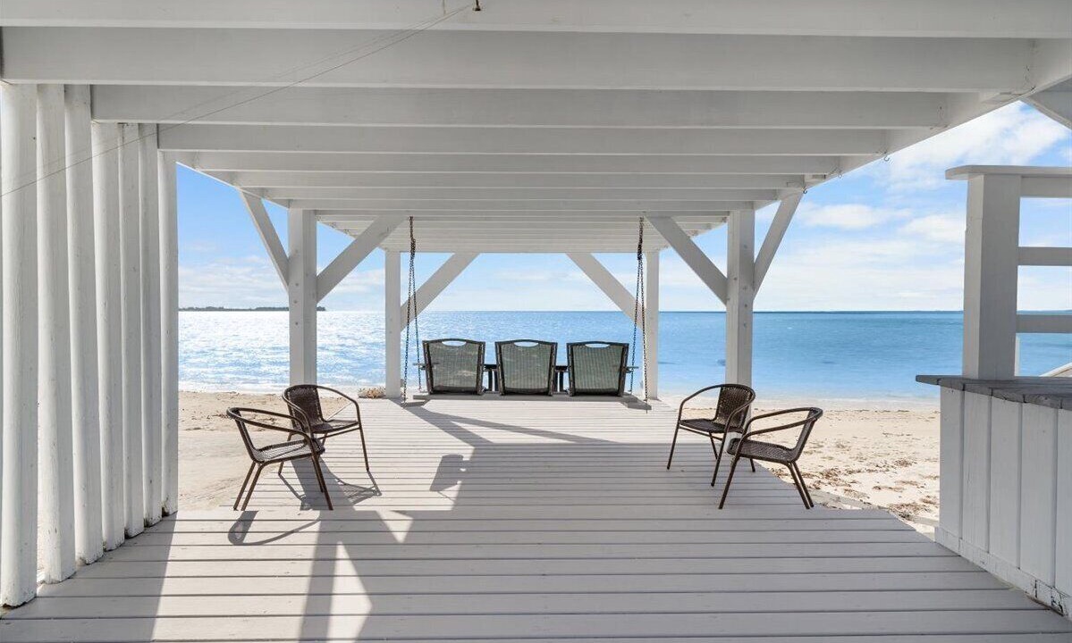 Photo of Patio Balcony in Bahama Palm Shores