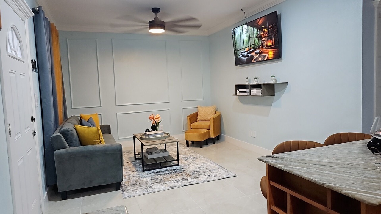 Photo of Livingroom in Belair Estates