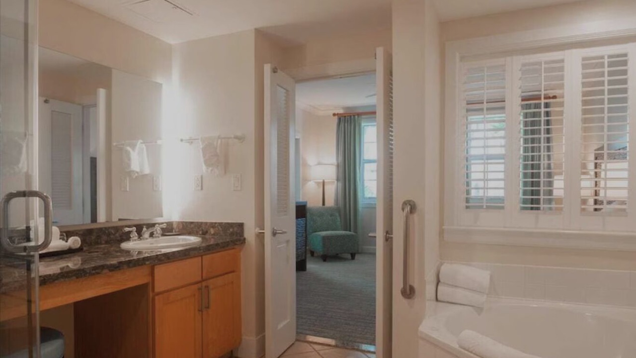 Photo of Bathroom in Paradise Island