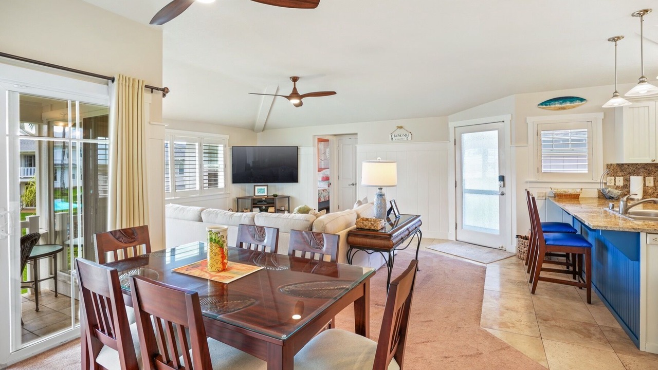 Photo of Livingroom in Princeville