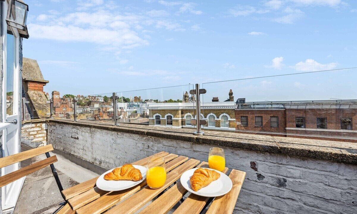 Photo of Patio Balcony in Frognal and Fitzjohns