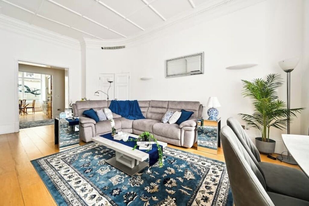 Photo of Livingroom in Mayfair