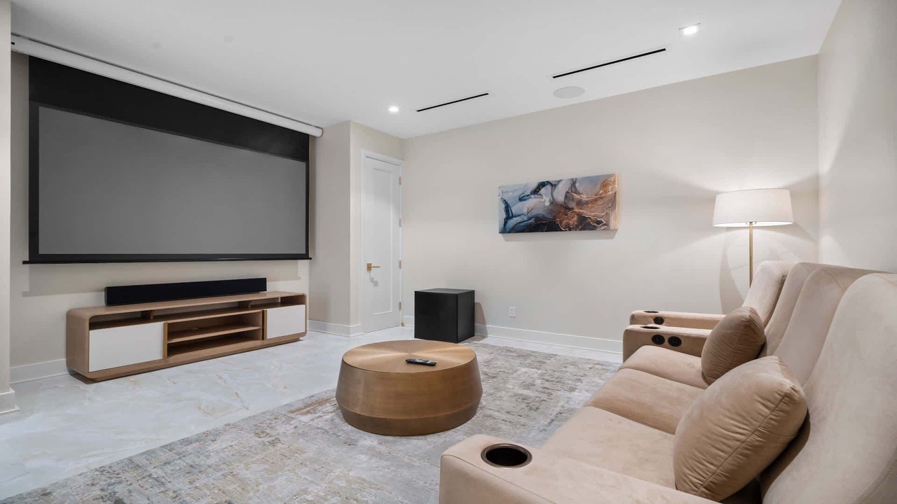 Photo of Livingroom in Nassau