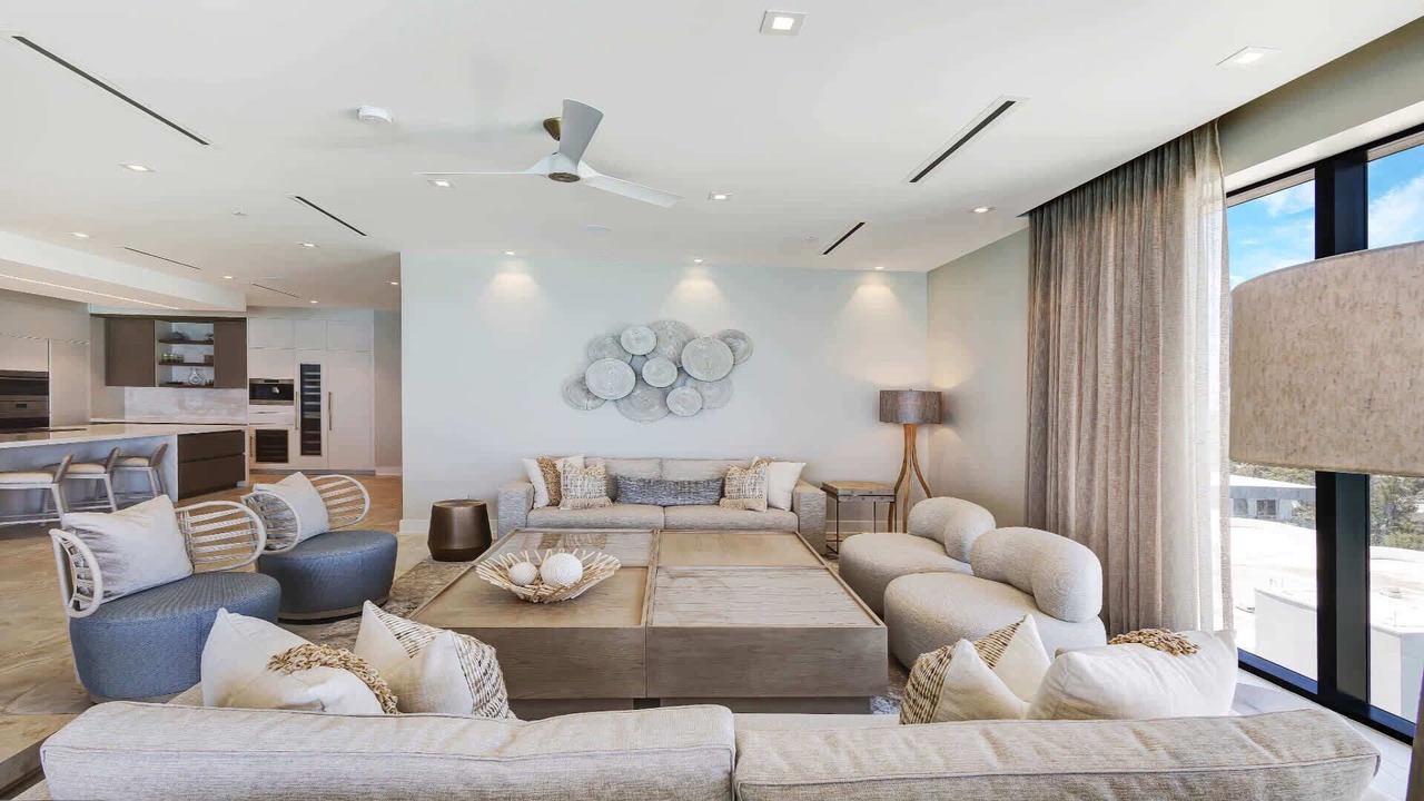 Photo of Livingroom in Nassau