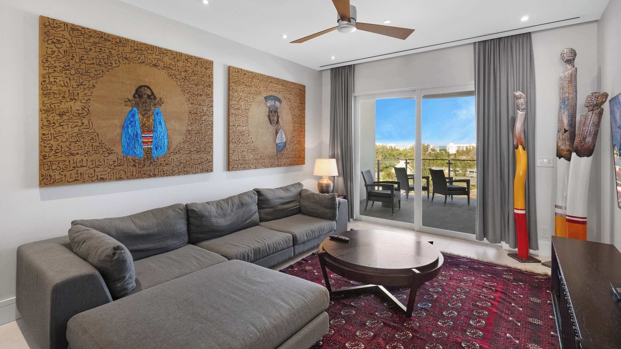 Photo of Livingroom in Nassau
