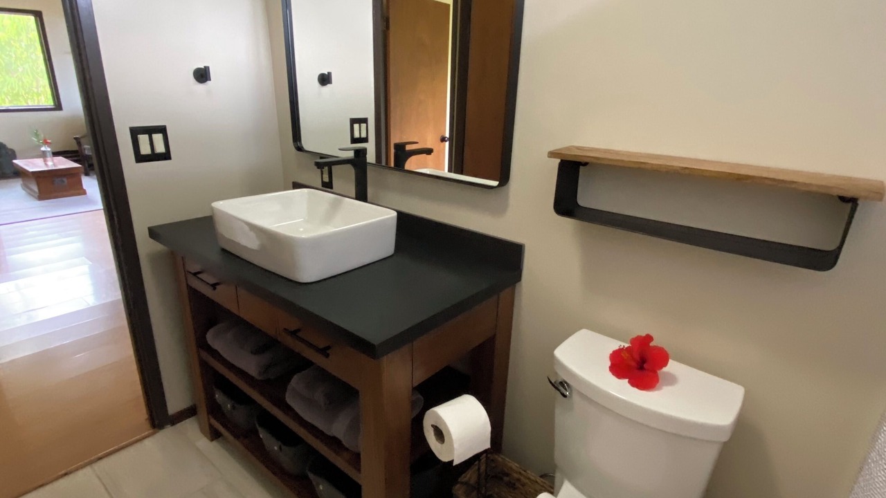 Photo of Bathroom in Honaunau-Napoopoo