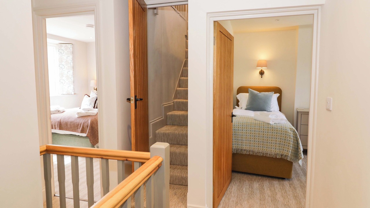 Photo of Bedroom in Broadway