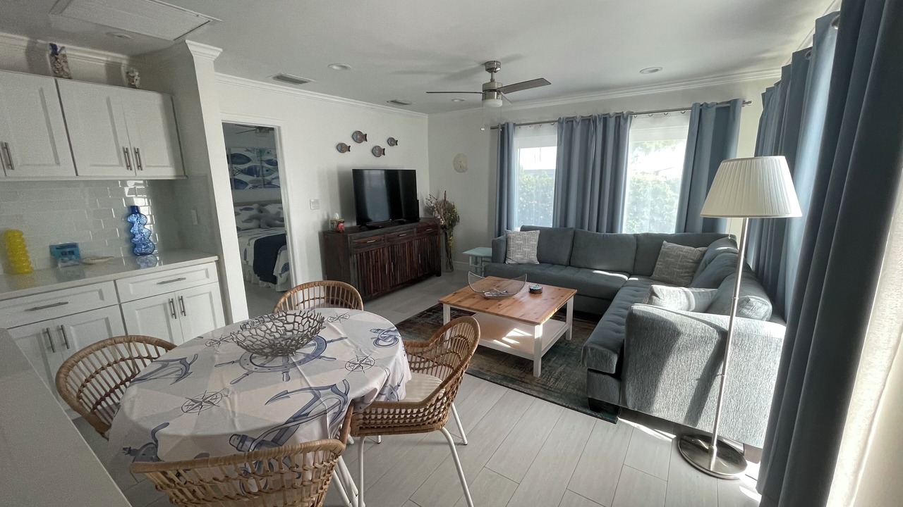 Photo of Livingroom in Treasure Cay