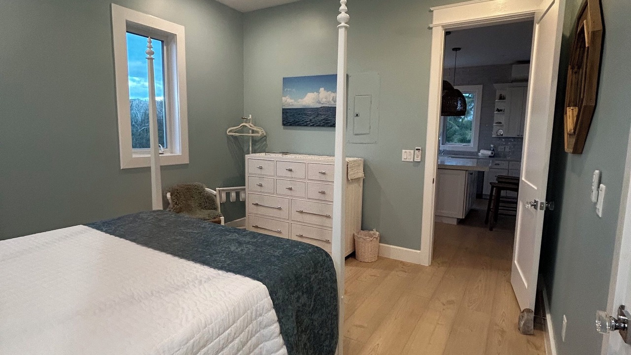 Photo of Bedroom in Green Turtle Cay