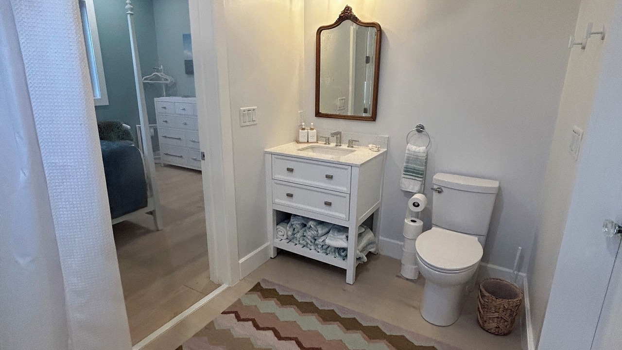 Photo of Bathroom in Green Turtle Cay